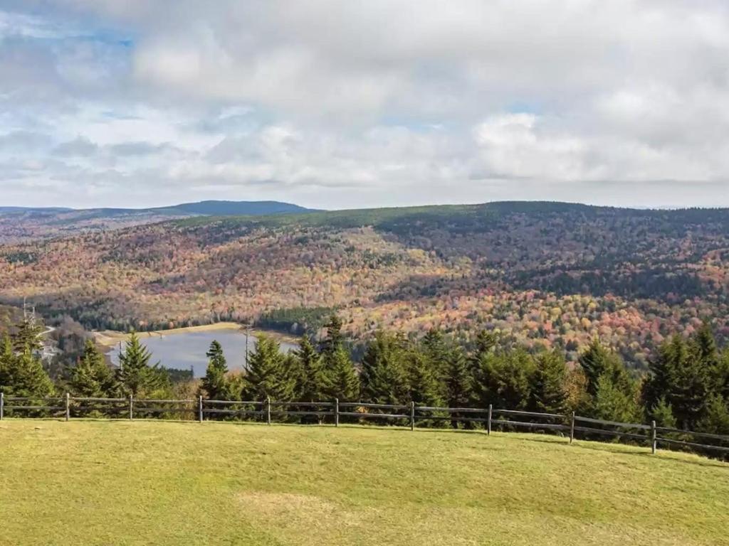Enjoy The Long Range View, Ski In N Out Top Of The Mountain Condo Snowshoe Exterior foto